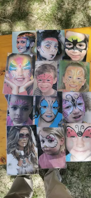 Fantasie trifft Farbe – beim Kinderschminken entstanden echte Kunstwerke. | Foto: Josef Messirek