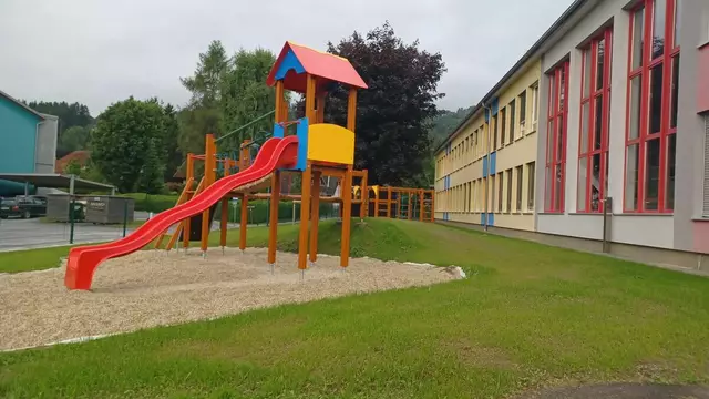 Kinderspielplätze, Kinderbetreuungseinrichtungen und Bildungsinstitutionen sind im Bezirk Voitsberg meistens ausreichend vorhanden. | Foto: Gemeinde Krottendorf-Gaisfeld