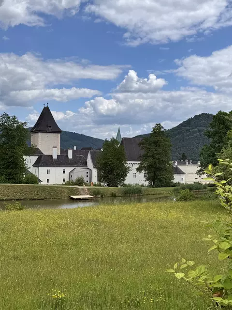 Schloss Pöggstall ursprünglich im 13. Jh als Wasserburg errichtet mit der original erhaltenen Folterkammer aus dem Jahr 1593 | Foto: Franz Dörr