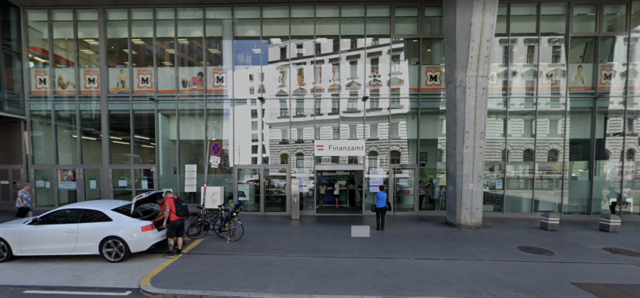 Siegfried Manhal, der bisherige Leiter des Finanzamts Österreich, wurde aufgrund seiner Involvierung in die Causa Wöginger suspendiert worden.  | Foto: Screenshot Google Maps