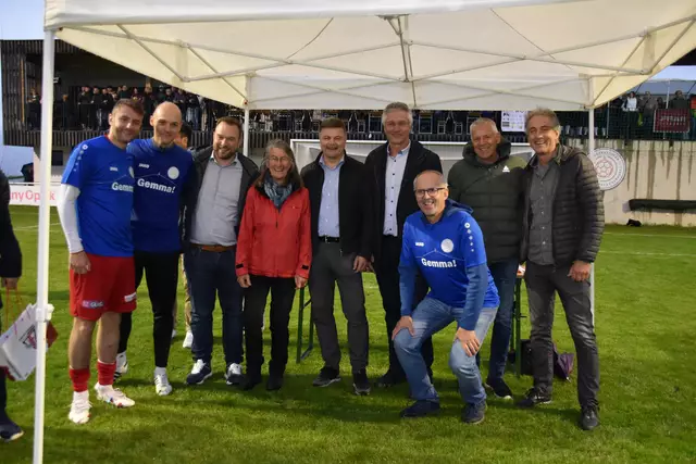 Auch die politischen Vertreter der Gemeinden und Stadtteile zeigten sich durchwegs "absolut stolz" auf das Geschaffte und lobten den FC Patscherkofel als Erfolgskonzept. | Foto: Kainz