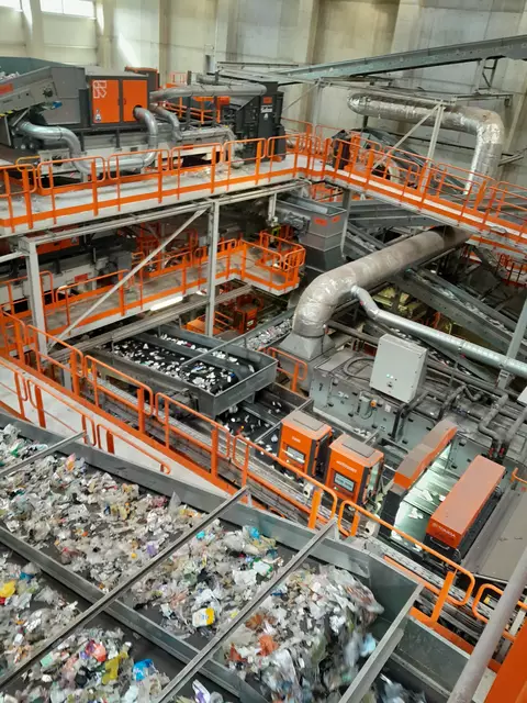 Ca. 20 Minuten sind die Verpackungsabfälle in der Anlage unterwegs bis alle Sortierprozesse abgeschlossen sind. | Foto: GVU Scheibbs und GemeindeTV