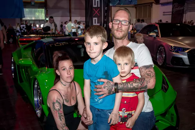 Tuningfans aus Klagenfurt: Bettina, Elias, Damien und Dominik.