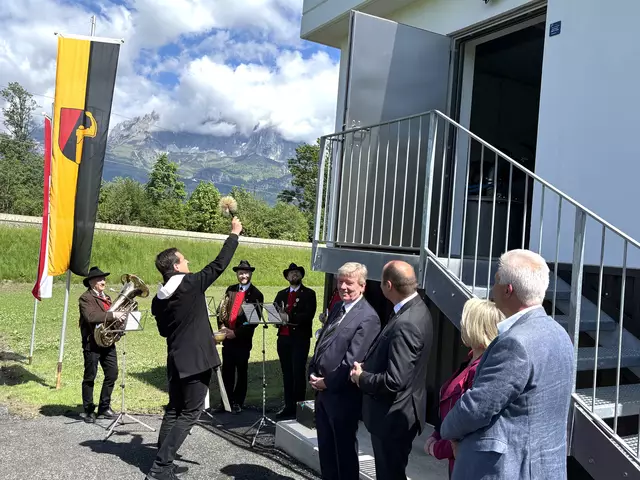 Segnung des neuen Tiefbrunnens durch Kooperator Johannes Lackner. | Foto: Kogler