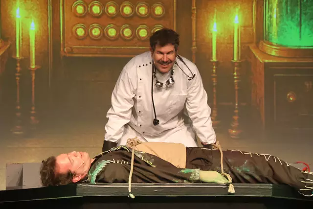 "Frankenstein Junior" Christoph Lux in seinem Element.