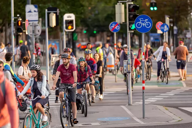 In der Leopoldstadt wurden über 155 Stellen markiert, die für Radler zum Verhängnis werden könnten. (Archiv) | Foto: Cristi Serban