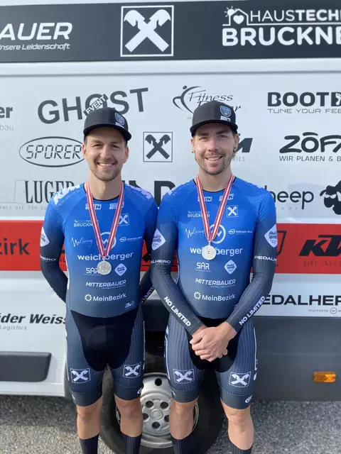 Auf dem flachen, aber windanfälligen Kurs zeigten die Weichberger-Duos starke Leistungen und platzierten sich geschlossen in den Top 5. | Foto: Team Weichberger - KTM