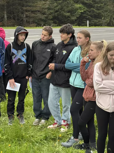 Die Jugendlichen ließen sich auch von kaltem Wetter und Regen nicht vom Lebensmarsch abhalten. | Foto: ARGE Jugend