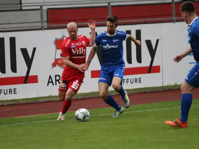 Benjamin Kraft (links, im Spiel gegen Röthis) netzte gegen Kufstein für den SC Imst ein. | Foto: Peter Leitner