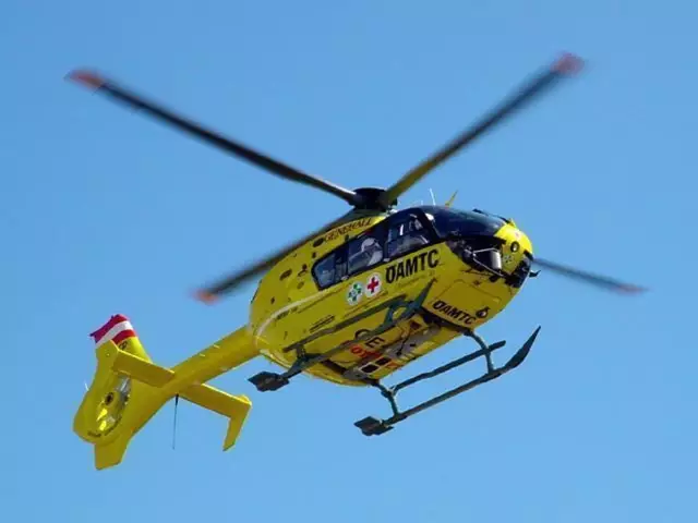 Der 13-Jährige wurde mit schweren Verletzungen vom Rettungshubschrauber C12 ins LKH Graz Kinderchirurgie verbracht. | Foto: ÖAMTC
