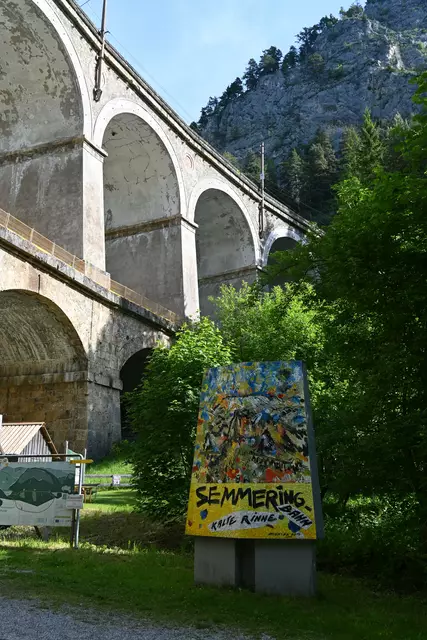 Der Polleres-Rundweg zweigt hier ab