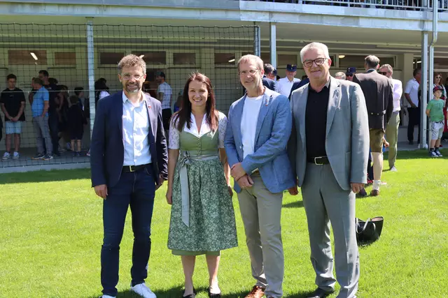 Auch mit dabei: Manuel Müller, Bgm. Paternion, Stefanie Ofner (ÖVP), Treffens Vizebürgermeister Andreas Fillei und Weißensteins Bürgermeister Harald Haberle | Foto: MeinBezirk.at