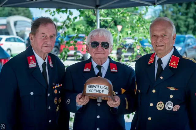 195 Jahre im Dienste der Allgemeinheit: Werner Woschitz dient bereits seit 69 Jahren, "nur" jeweils 63 Jahre die Kameraden Erich Sablatnig und Josef Wieser.