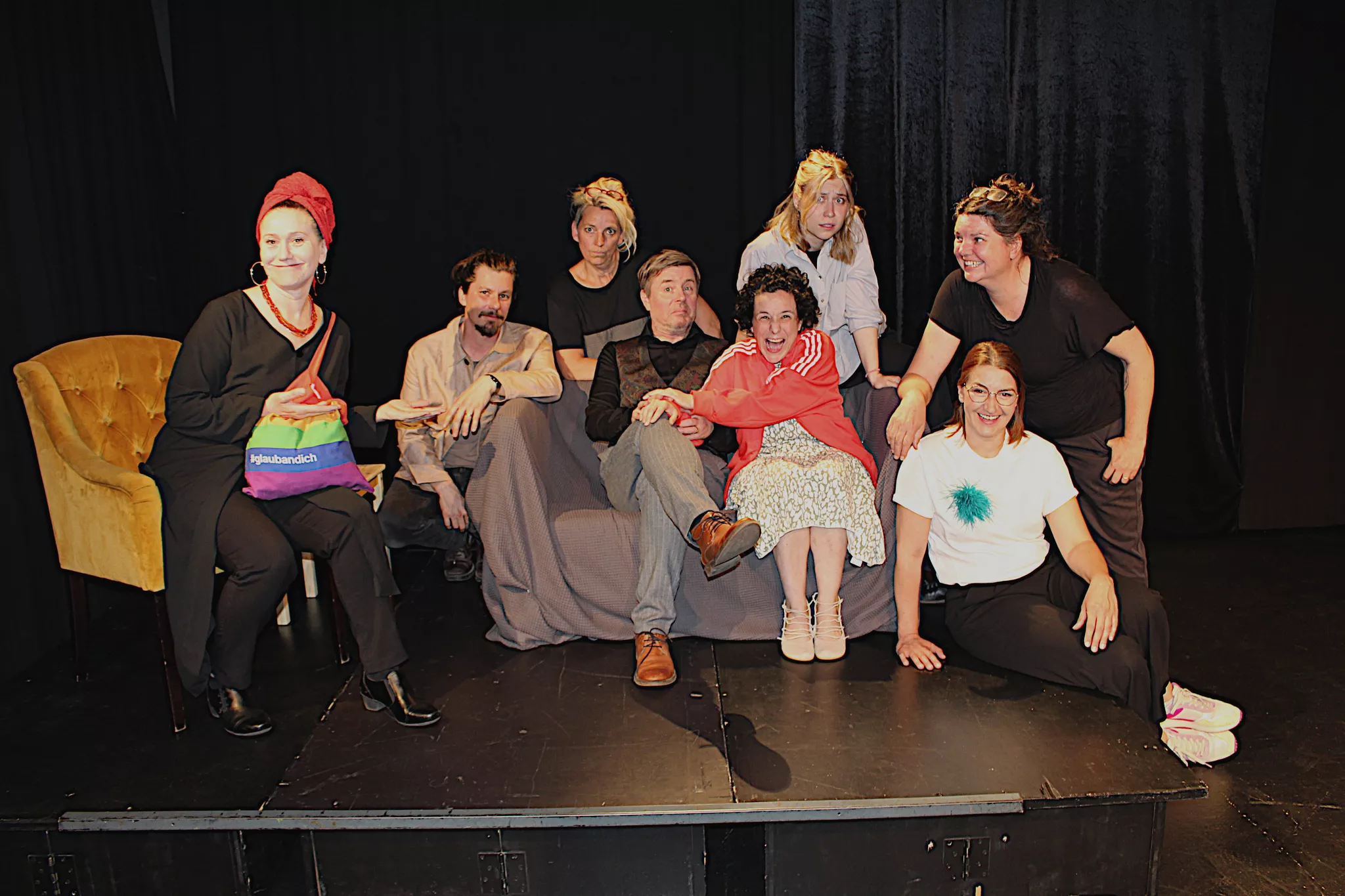 Theaters-Szenario-lud-zur-improvisierten-Paarberatung