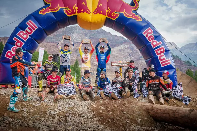 Die Sieger des Erzbergrodeos: Manuel Lettenbichler (1), Billy Bolt (2), Teodor Kabakchiev (3) | Foto: Red Bull Erzbergrodeo/Philip Platzer