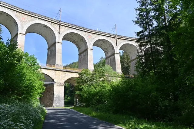 Das Viadukt über die Kalte Rinne