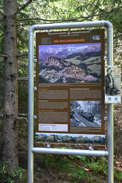 Info-Tafeln am Bahnwanderweg