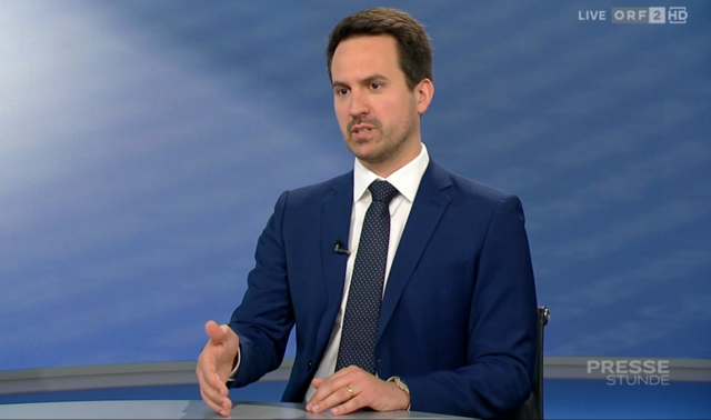 Bildungsminister Wiederkehr (Neos) war am Sonntag zu Gast bei der "ORF-Pressestunde".  | Foto: Screenshot/ ORF-Pressestunde