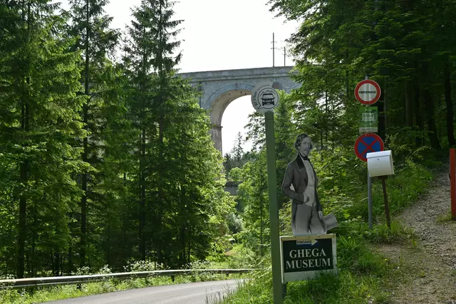Später gehe ich da hinauf, zuerst aber schaue ich noch weiter die Kalte Rinne - Straße