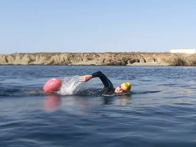 Clemens Duft nahm erfolgreich an einem 21 Kilometer langen Freiwasserwettkampf in Spanien teil. | Foto: Duft