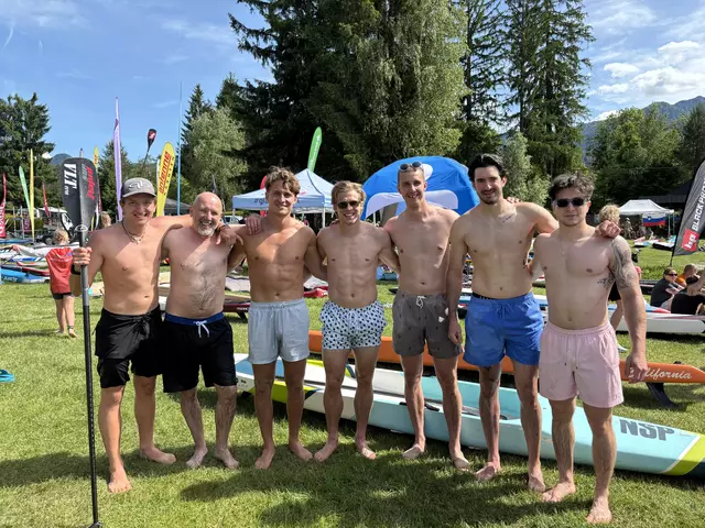 Das RegionalMedien-Kärnten-Team stellte sich der Herausforderung und startete beim Kärntner Sparkasse Teambewerb: Thomas Springer, Christoph Kromp, Benjamin Lanzinger, Luca Egger, Luca Kohlmaier, Martin Urbanek  | Foto: MeinBezirk