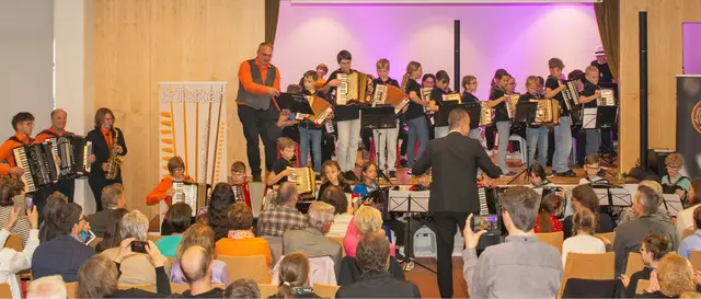 Voll Cool – die Kinder spielten hier ihr finales Stück beim Jubiläumskonzert. | Foto: Salzburger Akkordeonverein Saalfelden