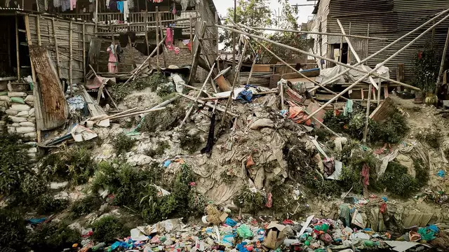 Die Zustände in den Slums gleichen Kriegsgebieten – die Menschen kämpfen ums Überleben. | Foto: Frizzey Light