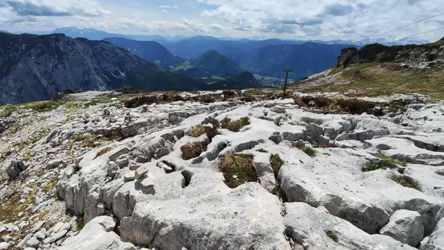Steinig und felsig wird der Weg jetzt... | Foto: I.Wozonig 