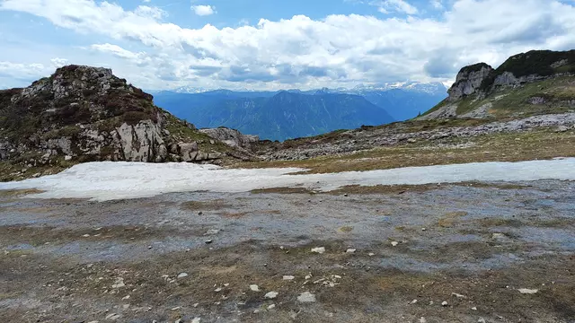 Die letzten Schneereste werden bald schmelzen... | Foto: I.Wozonig