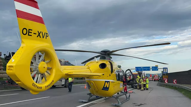 Der Hubschrauber brachte den Verletzten ins Krankenhaus.
