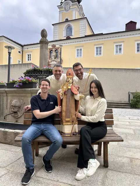 Harald Füchsl, Marketingleiter Stift Schlägl, Ewald Nathanael Donhoffer, Stiftskapellmeister und Direktor im Konservatorium für Kirchenmusik der Diözese Linz,  David Haudum, Novize im Stift Schlägl und Lisa Ortner, Marketingmitarbeiterin im Stift Schlägl, v. l.  | Foto: Stift Schlägl