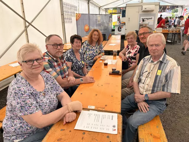 Monika Böhm, Walter Janisch, Grete Katona und Ingrid Janisch mit Franz Böhm, Walter und Gabriele Zumpf | Foto: Lisa Stöckl
