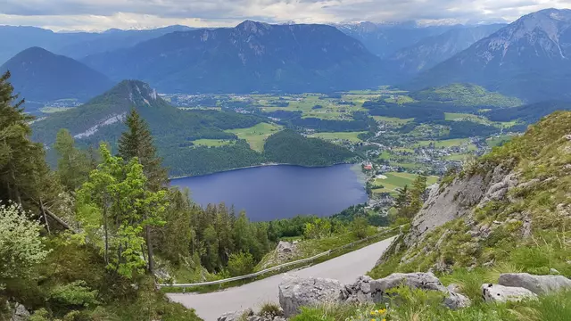 Wir fahren ein Stück die Straße hinunter... | Foto: I.Wozonig