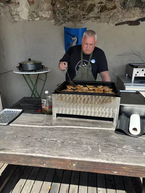 Nach dem 'bring your own' fand eine große Grillfeier statt.