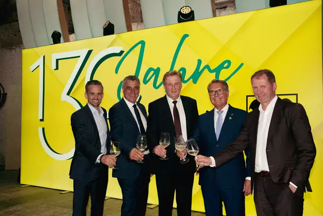 Große Feierstunde der Raiffeisenbank auf der Burg. | Foto: Santrucek