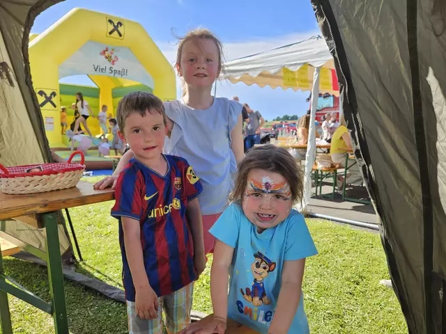 Nico Planckh, Nora Raab und Lena Planckh | Foto: Simon Glösl