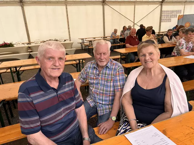 Johann Brenner, Helmuth Laschober und Maria Brenner  | Foto: Lisa Stöckl