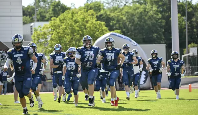 Auch beim Rückspiel zeigen die Welser Huskies den Steelsharks in Traun, wer das größere Football-Raubtier ist. | Foto: Huskies Wels/Straub