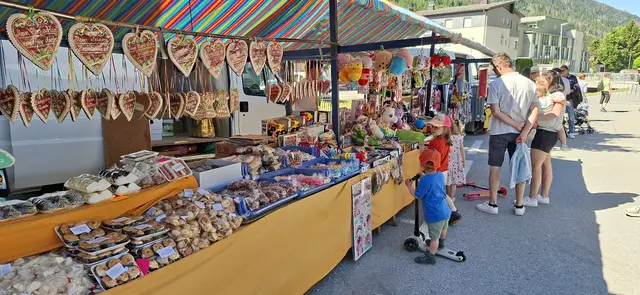 Im Rahmen des Marktl Tages wurden zahlreiche Köstlichkeiten angeboten. | Foto: Marktgemeinde Sillian