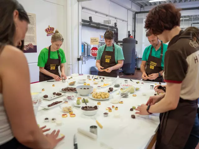 Beim Pralinen selber machen ist Konzentration gefragt.  | Foto: Valentina Marinelic/MeinBezirk