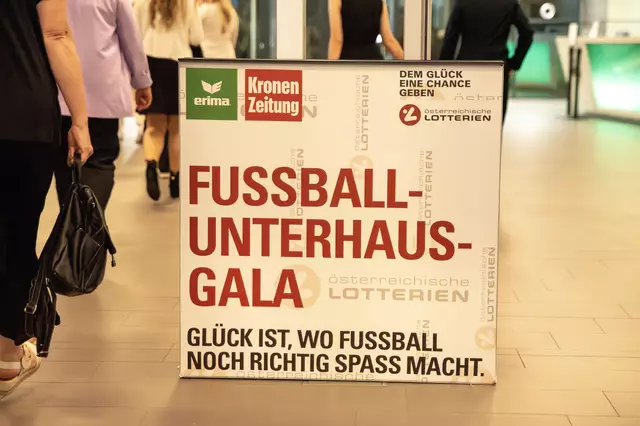 Die Unterhaus-Gala bot dem SC Herzogenburg Frauen-Team einen Abend voller Freude, Teamgeist und guter Unterhaltung. | Foto: Thomas Navratil