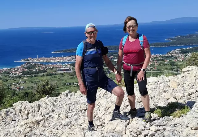 Aufstieg zum Kamenjak, demhöchsten Berg von Rab
