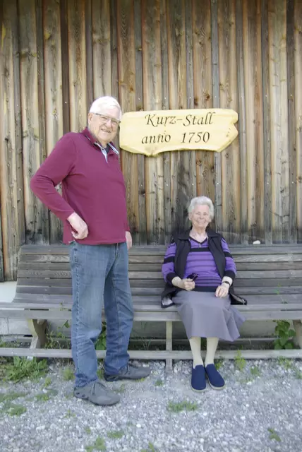 Harald und Sieglinde Emberger bewirtschaften eine Agrarfläche, die im Zuge des Straßenprojektes enteignet werden soll. Das Grundstück gehört ihrer Familie seit 1750. | Foto: L-OD
