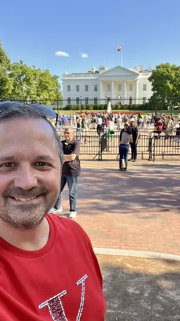 Jörg Toman vorm Weißen Haus. | Foto: privat