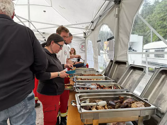 Die Österreichische Rettungshundebrigade (ÖRHB) führte Ende Mai eine große Landesübung mit allen zehn Staffeln, 70 Mitgliedern und 55 Hunden in Maria Schmolln durch. | Foto: ÖRHB OÖ