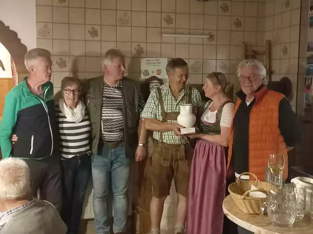 Karl Stinglmayr (4. Platz), Evelyn Antensteiner, Martin Kopf, Rudi Gonaus, Monika Buchebner, Karl Steinkellner (von links).  | Foto: Lini Gressenbauer