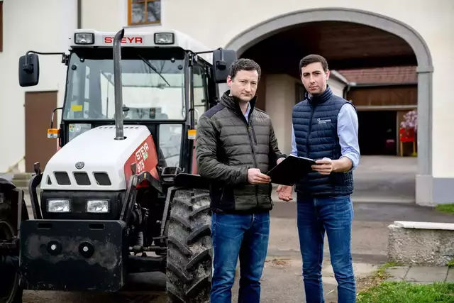 NÖ Bauernbunddirektor Paul Nemecek und EU-Abgeordneter Alexander Bernhuber fordern eine EU-weite Änderung bei Ukraine-Importen.
| Foto: NÖ Bauernbund
