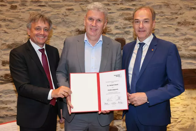 Ehrung Herbert Brettl | Foto: Burgenland Stiftung Theodor Kery