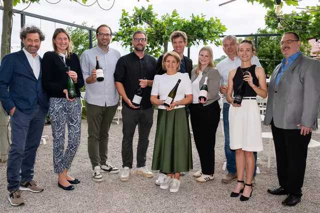 Die Weinbegleitung erfolgte von sieben Spitzenwinzerinnen und -winzern aus NÖ, Bgld und Stmk: Weingut Brachmann, Winzerhof Erber, Weingut Loimer, Weingut Machherndl, Weingut F.X. Pichler, Weingut Preisinger und Weingut Schauer
 | Foto: foto-kraus.at