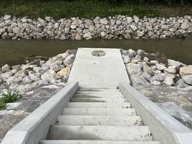 Treppen wie diese seien nicht als Uferzugang gedacht, so die Wiener Gewässer.   | Foto: Lisa Kammann/MeinBezirk Wien